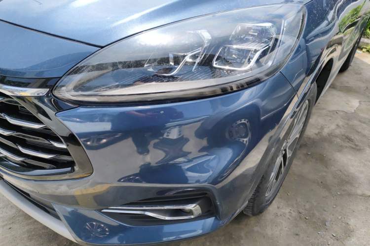 Used Ford Escape 2020 EcoBoost 245 Two-Wheel Drive Smart & Enjoyment Model Left Front Headlight