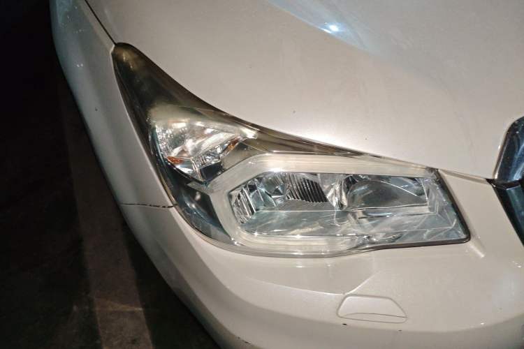 Used Subaru Forester 2013 2.5i Automatic Luxury Edition Right Front Headlight