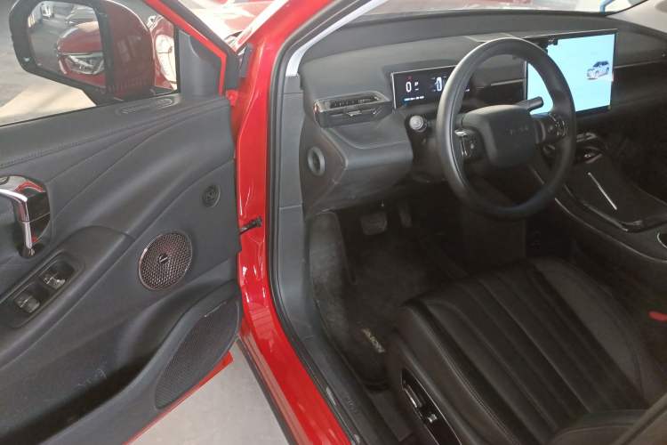 Used AION V 2024 Aion Tyrannosaurus 520 Smart Luxury Edition