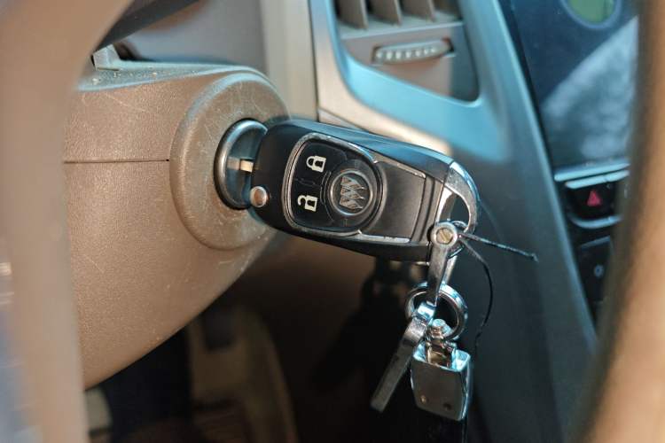 Used Buick GT 2013 GT 1.6L Automatic Fashion Edition Vehicle Key