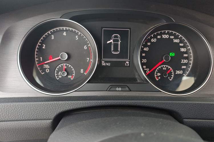 Used Volkswagen Golf 2014 1.4TSI Automatic Luxury Model