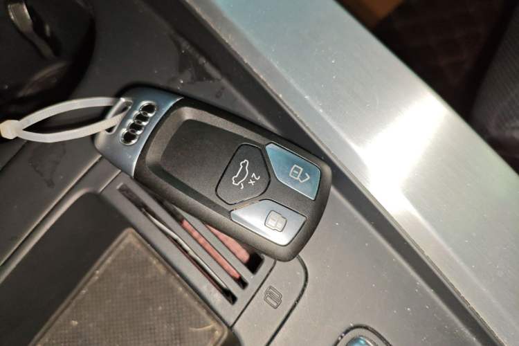 Used Audi A4L 2020 40 TFSI Luxury Dynamic Model