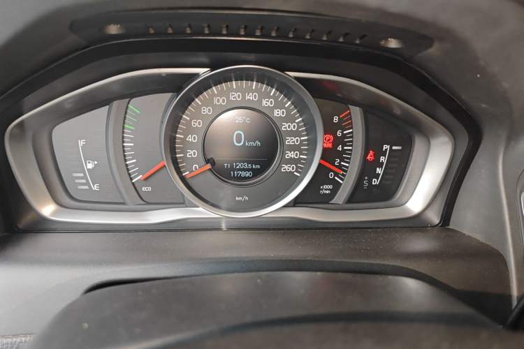 Used Volvo XC60 2016 T5 Smart Upgrade Model