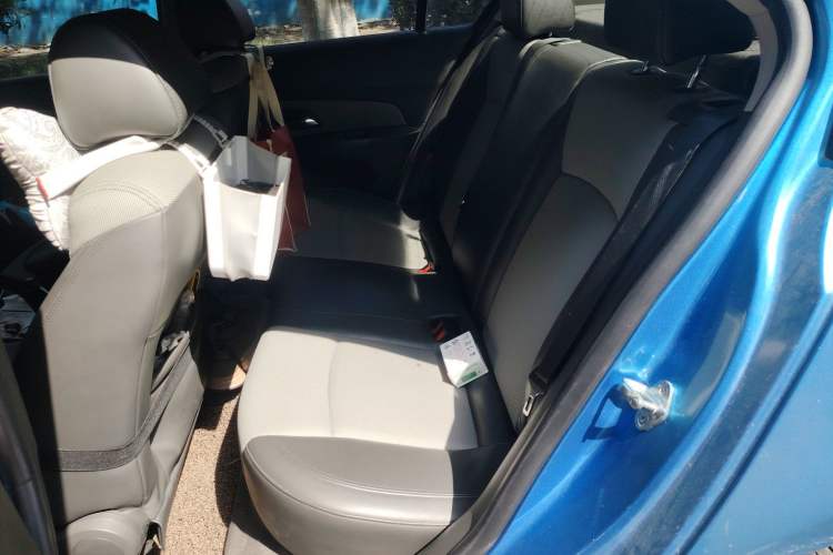 Used Chevrolet Cruze 2012 1.6L SL MT
