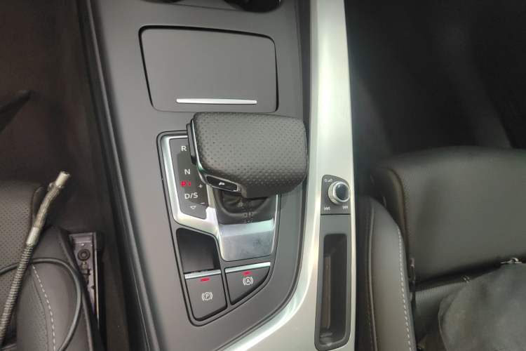 Used Audi A4L 2020 40 TFSI Fashion Dynamic Model