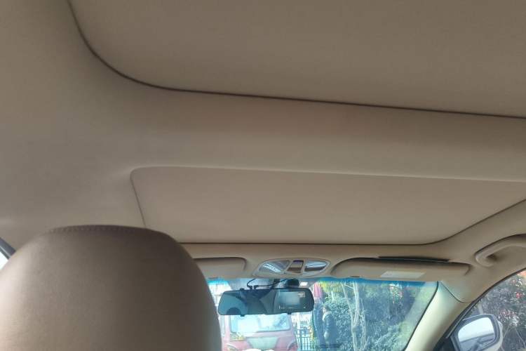 Used Hyundai Sonata 2013 2.4L Automatic Luxury Version China IV Standard