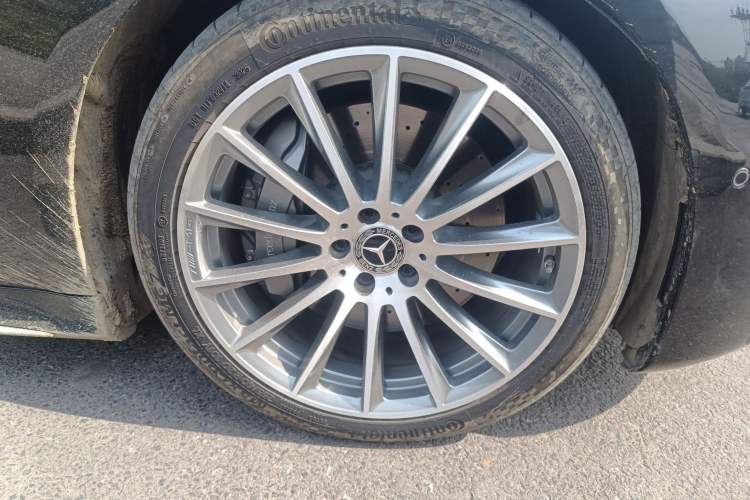 Used Mercedes-Benz S-Class 2021 S 450 L 4MATIC Right Front Wheel Hub