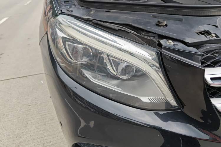 Used Mercedes-Benz GLE  Right Front Headlight