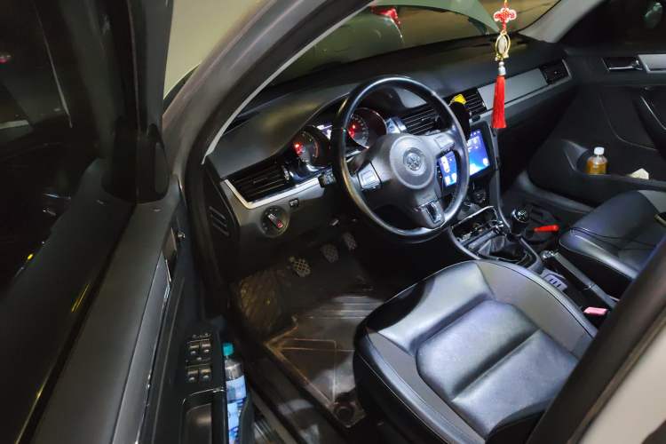 Used Volkswagen Bora 2015 Zhuihui Edition 1.6L Manual Comfort Model