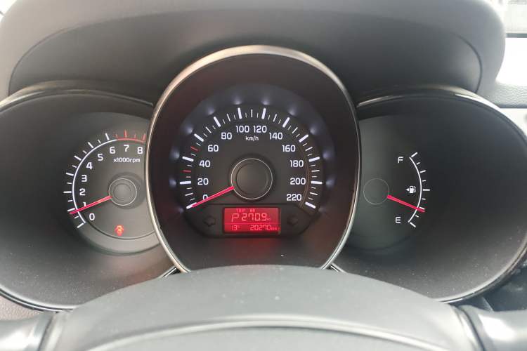 Used Kia K2 2015 Hatchback 1.4L AT GLS Cool Edition