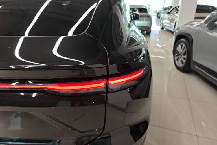 Used Nio EC6 2024 75 kWh