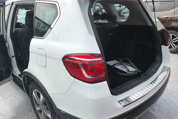 Used Haval H6 2014 Sport Version 1.5T Manual Two-Wheel Drive Elite Edition Rear Left 45 Deg