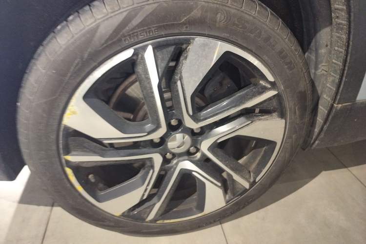Used Nio ES6 2019 420 km Sport Version Right Rear Wheel Hub