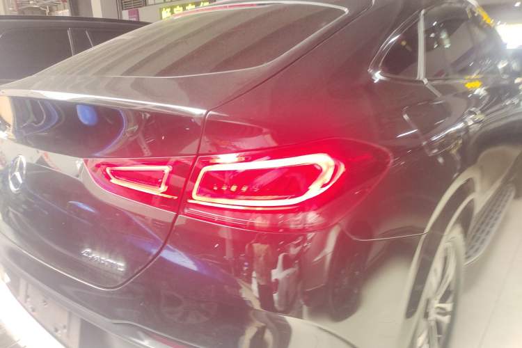 Used Mercedes-Benz GLE New Energy 2021 GLE 350 e 4MATIC Coupe SUV Right Rear Taillight