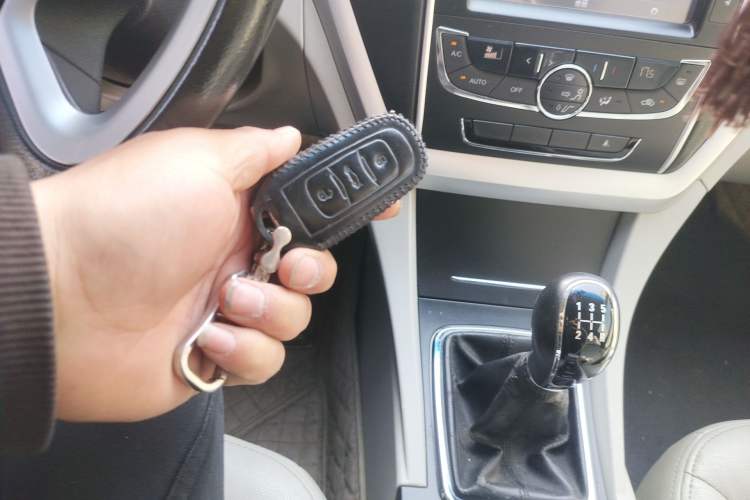 Used Geely Auto Emgrand 2014 Sedan 1.5L Manual Elite Model