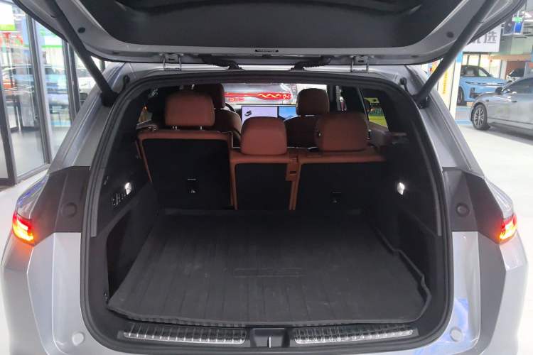 Used Li Auto L7 2023 Pro Model
