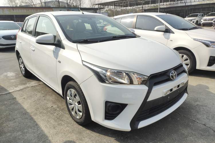 Used Toyota YARiS L Zhi Xuan 2014 1.3E Manual Charm Edition Front Right 45 Deg