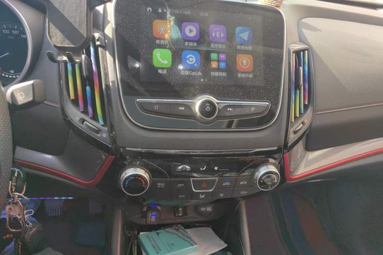 Used Changan CS55 2018 1.5T Manual Colorful Model China V Standard
