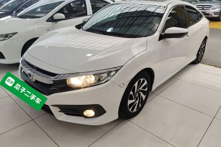 Used Honda Civic 2016 220TURBO CVT Luxury Edition Guazi used car, China used car export, Used car for sale, Used  cars, Cheapest cars for sale