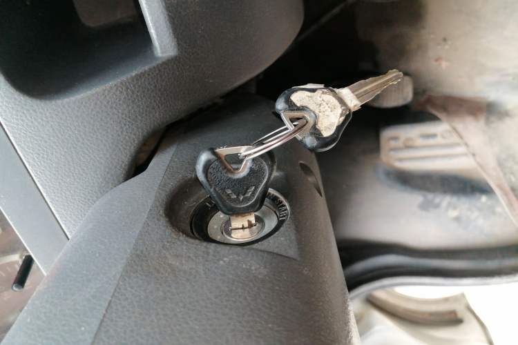 Used BAIC Weiwang 306 2011 1.3L base model 7 seats