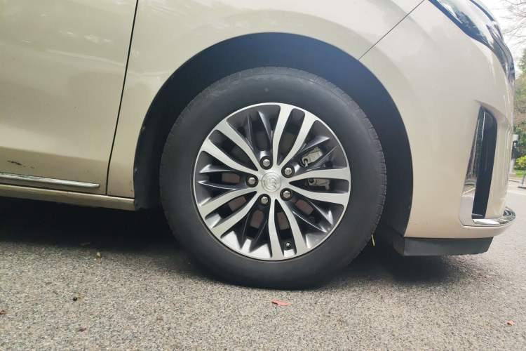 Used Buick GL8 2023 ES Lu Zun Comfort Model
