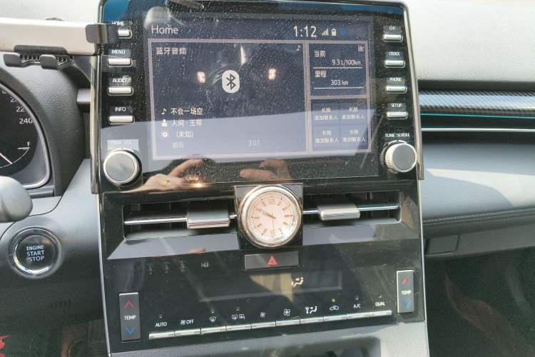 Used Toyota Avalon 2019 2.0L Luxury Edition China VI Standard Audio And AC Panel