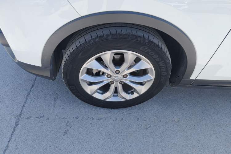 Used GAC Trumpchi GS3 2017 150N Manual Elite Edition Exterior 4