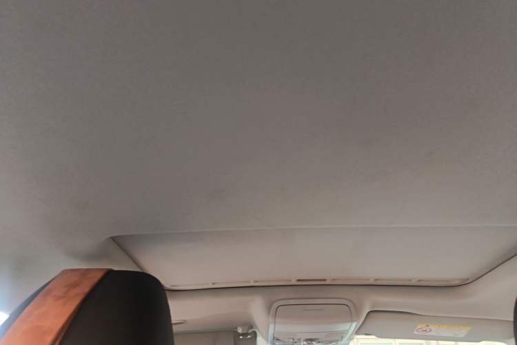 Used Volkswagen Sagitar 2015 1.6L Automatic Comfort Model
