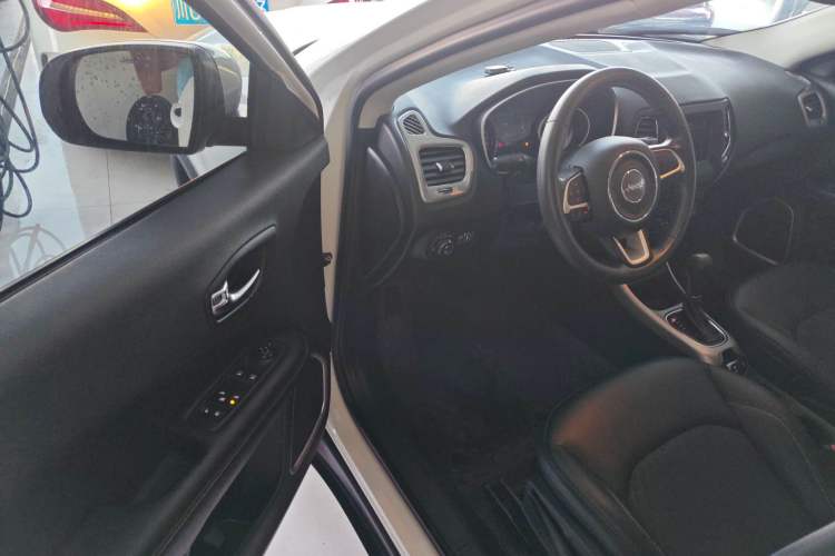 Used Jeep Compass 2017 200T Automatic Enjoyment Version Driver Seat