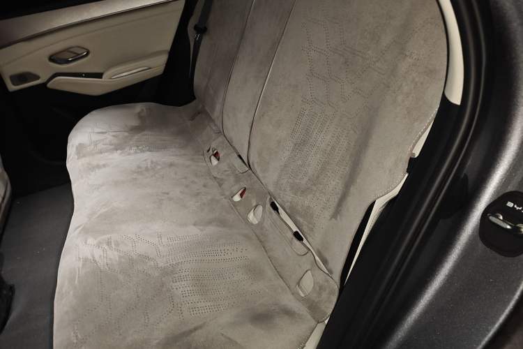 Used BYD Qin L 2024 DM-i 120KM Excellence Model