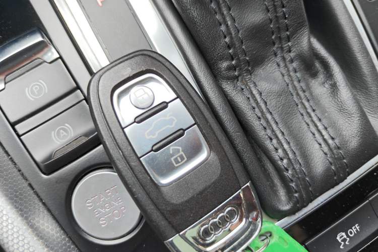 Used Audi Q5 2017 Plus 40 TFSI Technology Model Vehicle Key