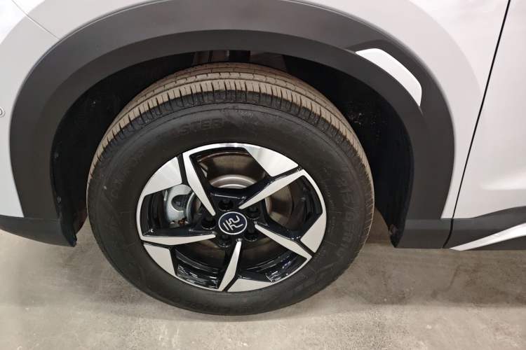 Used BYD Yuan UP 2025 Intelligent Driving Version 401 km Leading Edition