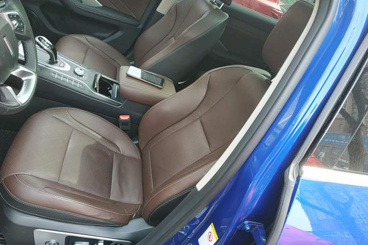 Used Wey VV6 2018 2.0T Two-Wheel Drive Flagship Version China V Standard