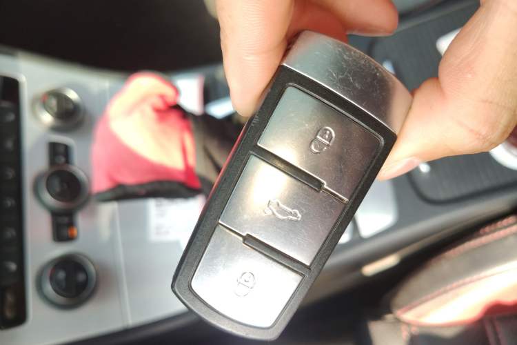 Used Volkswagen FAW-Volkswagen CC 2018 1.8TSI Luxury Model Vehicle Key