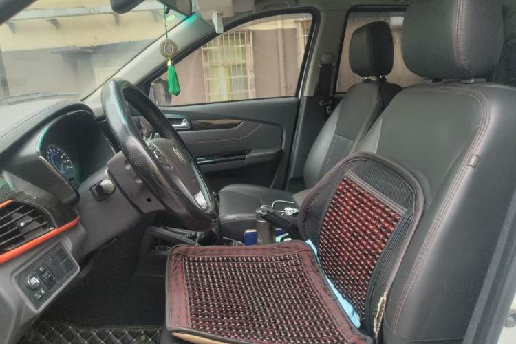 Used Foton Jiatu im8 2017 1.5L ZhiZun Model
