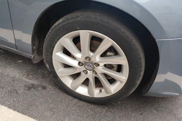 Used Volvo S60 2017 S60L T4 Smart Range Edition
