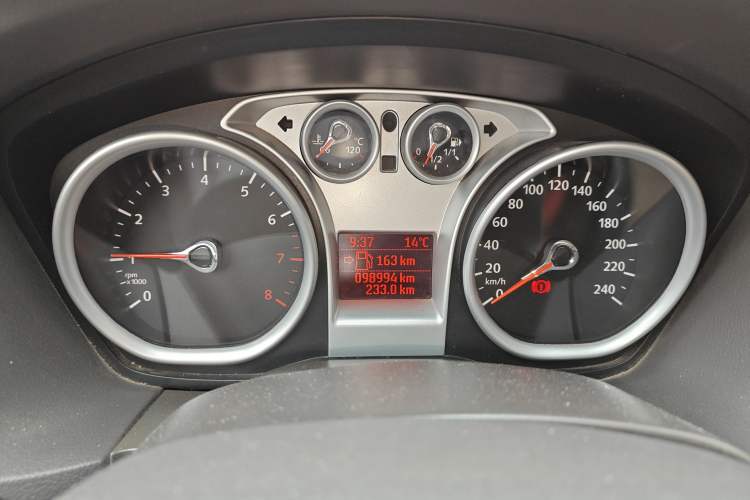 Used Ford Focus 2013 Hatchback Classic 1.8L Manual Fashion Edition
