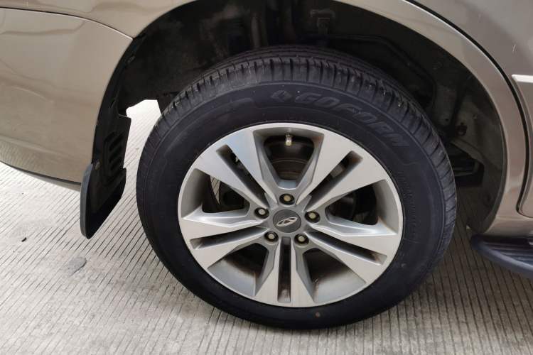 Used Chery Tiggo 3 2015 1.6L CVT ZhiShang Commemorative Edition
