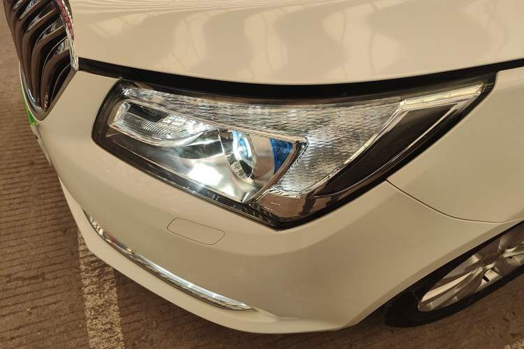 Used Buick LaCrosse 2013 2.4L SIDI Elite Comfort Version
