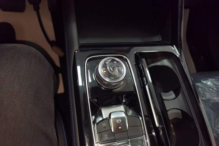 Used Ford Equator Sport 2025 EcoBoost 170 Platinum Edition
