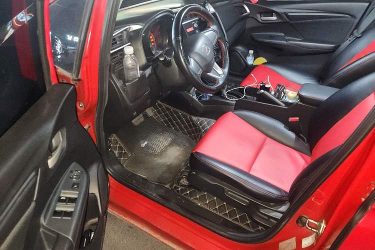 Used Honda Fit 2014 1.5L LX CVT Comfort Model
