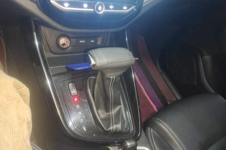 Used Baojun 530 2021 Global Car Anniversary Edition 1.5T CVT Luxury Model 7 Seats