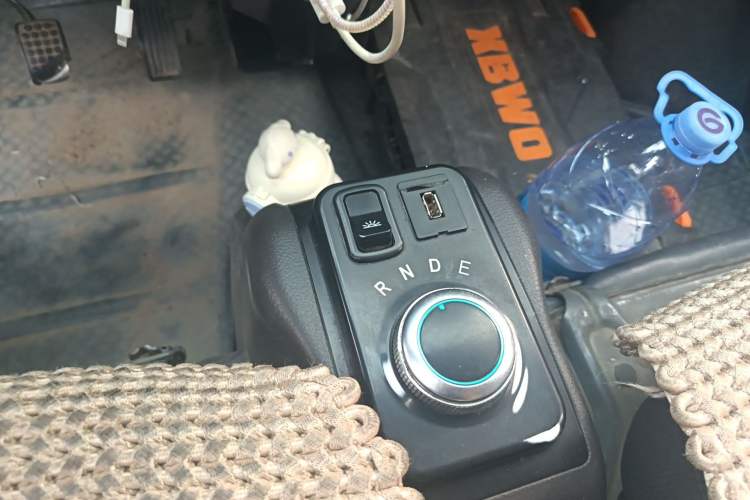 Used Wuling EV50 2020 Pure Electric Van Logistics Vehicle with Penghui Heated Battery