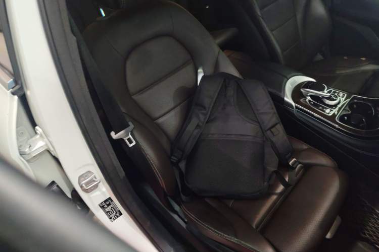 Used Mercedes-Benz GLC 2017 GLC 260 4MATIC Luxury Model Right Front Seat