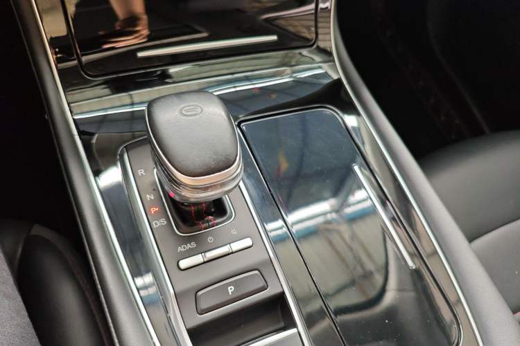 Used GAC Trumpchi GS4 PLUS 2021 270T Automatic Star Edition Gear Lever