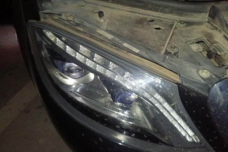 Used Mercedes-Benz S-Class 2014 S 320 L Business Model Right Front Headlight