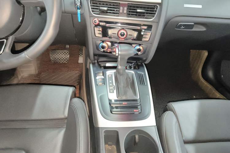 Used Audi A5 2013 Coupe 40 TFSI
