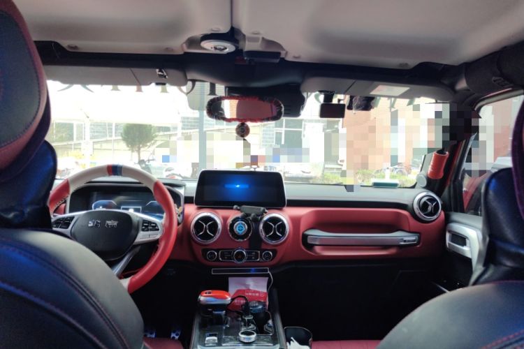 Used BAIC Off-Road BJ40 2020 2.0T Automatic Four-Wheel Drive Urban Hunter Edition Chivalrous Type Headliner