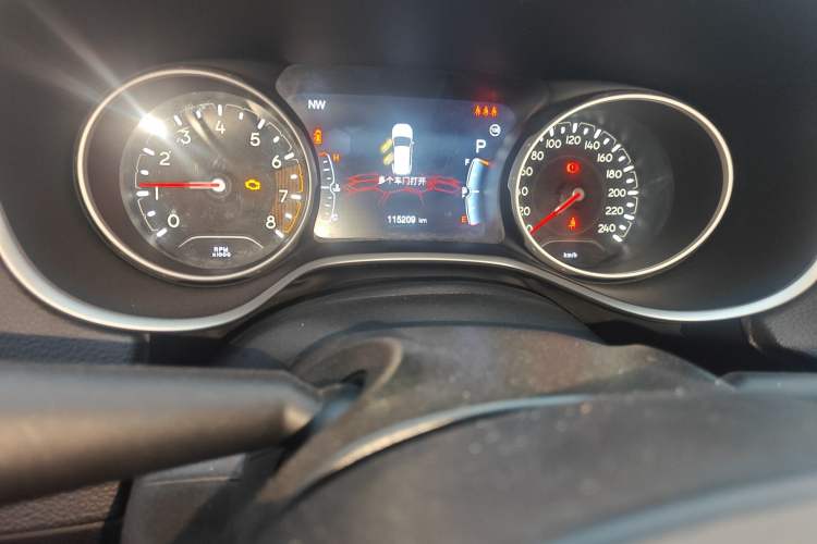 Used Jeep Compass 2019 220T Automatic Family Edition Odometer Close Up