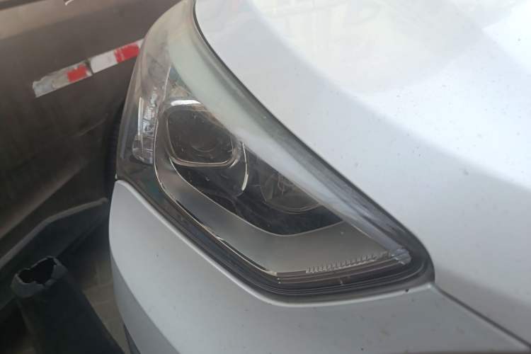 Used Hyundai Santa Fe 2015 2.0T Automatic Two-Wheel Drive Smart Version 5 Seats
